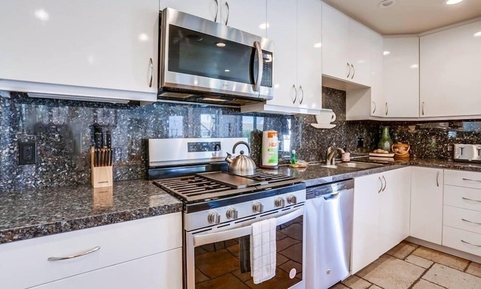 Central Mission Beach Casa | Ocean Breeze 1