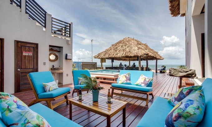 Placentia Hotel | Ocean Breeze