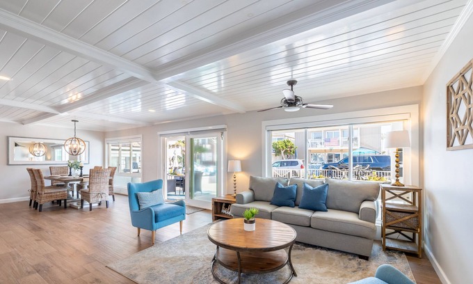 West Newport Casa | Ocean Breeze I by AvantStay | Steps to the Beach!