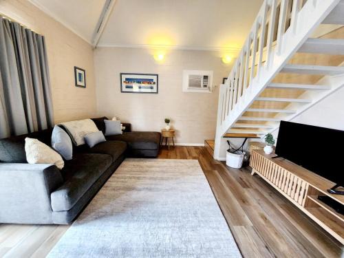 Mandurah Apartamento | Ocean Breeze Loft Villa With Pool, Tennis Court & Playground!