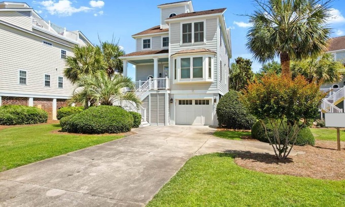 Litchfield by the Sea Casa | Ocean Breezes 4 Bedroom 4 Bath with Amenities