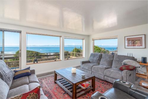 Gualala Casa | Ocean Bungalow - Tesla EV Station & Near Trails