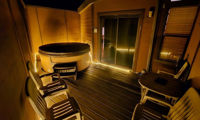Smith River Cabina | Ocean Cabin 1 with Private Jacuzzi
