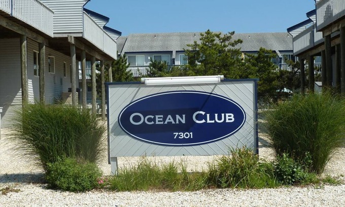 North Beach Haven Condominio | Ocean Club Condo, Brant Beach, One block to the Ocean!
