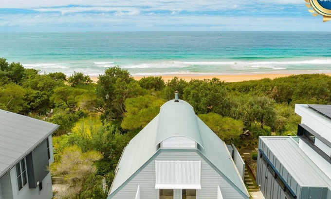 Culburra Beach Casa | Ocean Dunes - Absolute Beachfront with Fireplace