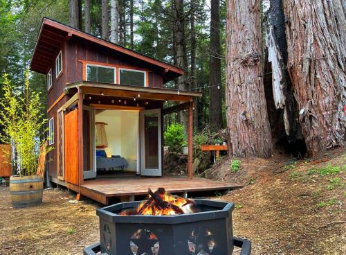 Fort Bragg Otro | Ocean Forest Bungalows- Deluxe Glamping- Outdoor Showers- Off Grid