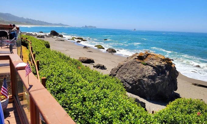 Smith River Apartamento | Ocean Front Cabin 12 Jacuzzi Spectacular Views