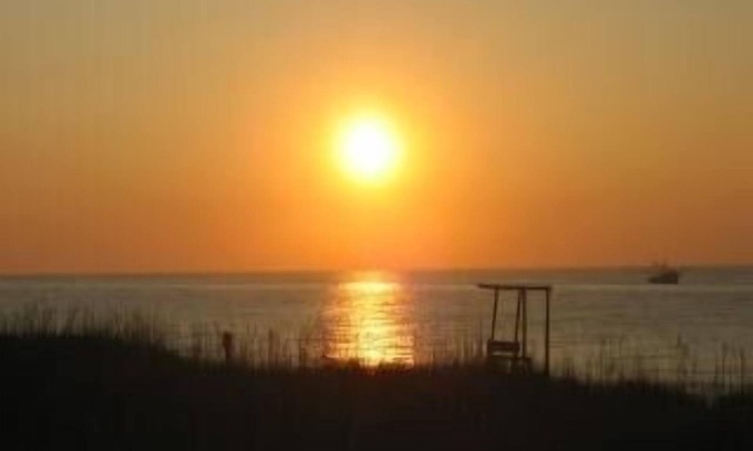 North Carolina Coast Condominio | Condominio frente al mar con piscina - Fechas disponibles en agosto