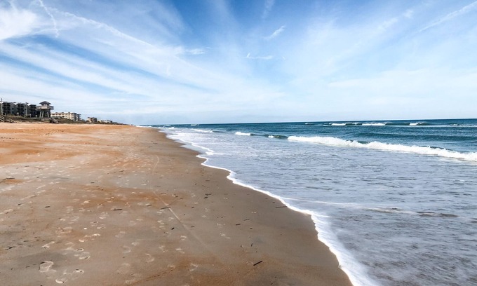 Glenwood Condominio | Ocean Front Condo, Steps to the beach, 2 bed/2 bath-Private beach & pool