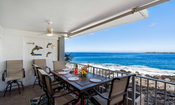 Kailua-Kona Condominio | Frente al mar | Fantásticas vistas al mar | Completamente actualizado | A partir de $ 140 / noche