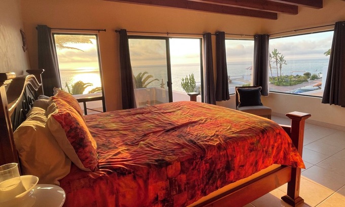La Fonda Casa | Casa cerrada de 3 dormitorios frente al mar, comunidad de Plaza del Mar