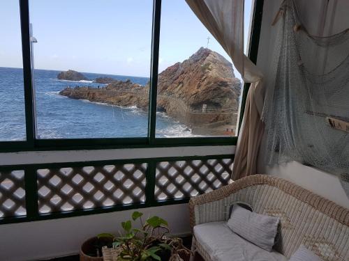 Santa Cruz de Tenerife Apartamento | Ocean front La Maresia Holiday 2 Apartments