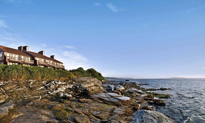 Jamestown Casa | Ocean Front Townhome Resort Newport Bridge Wyndham Overlook