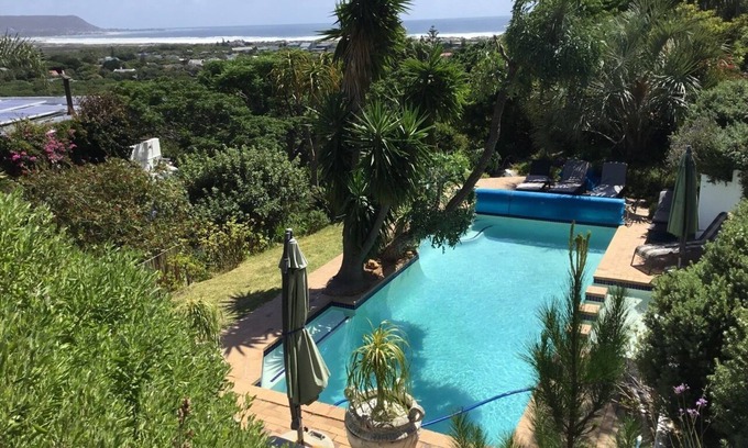 Noordhoek Casa | Ocean Golf Guest House
