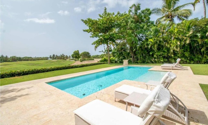 Punta Cana Villa | Ocean & golf view with working space!