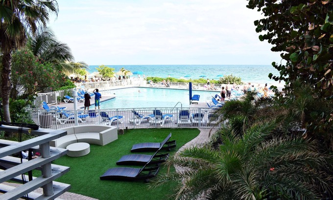 Galt Mile Complejo | APARTAMENTO MODERNO OCEAN MANOR