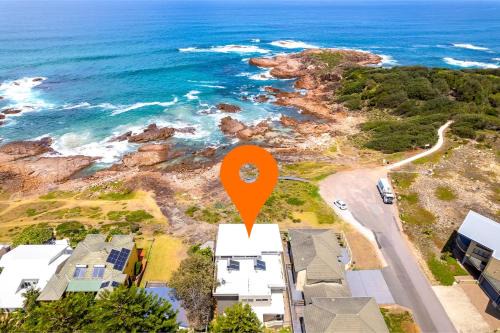 Anna Bay Casa | Ocean on the Rocks, 1,21 Ocean Ave - waterfront, Wi-Fi, Ducted Air Conditioning