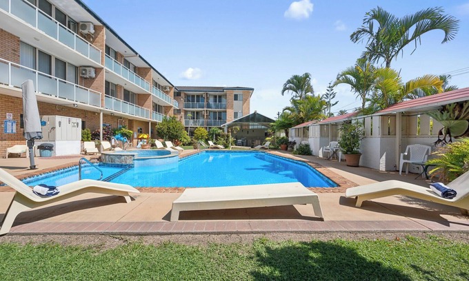 Mid North Coast Waterfront Apartamento | Ocean Parade 10 – Retro Coastal Apartment Opposite Park Beach