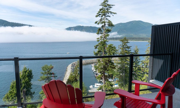 Port Renfrew Casa | Ocean Pearl (Oceanfront - Amazing Views )