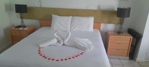 Castle Comfort Hotel | Ocean's Edge Lodge Restaurant & Bar