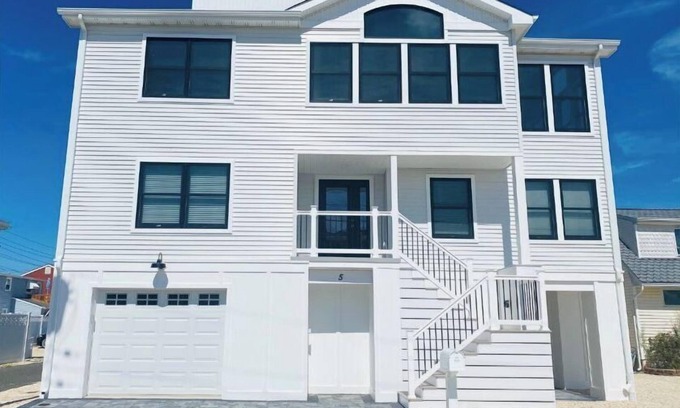 North Beach Haven Casa | Ocean Side Brand New Construction 5 Bedroom, 3.5 Bath, Inground Heated Pool/Spa