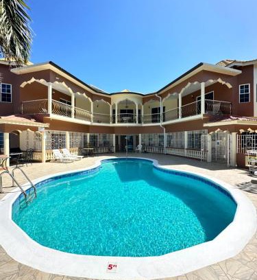 IronShore Estates Casa | Ocean Sight Villa