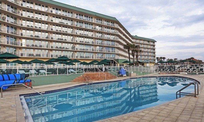 Ormond Beach Complejo | Ocean View 2BR w/Balcony, Full Kitchen, Resort Amenities & Direct Beach Access