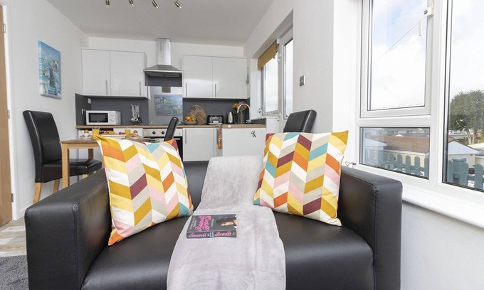 Brixham Chalet De Esquí | Ocean View, Classic 2 Bed Chalet, 2 Min Walk From Fishcombe Cove, Parking