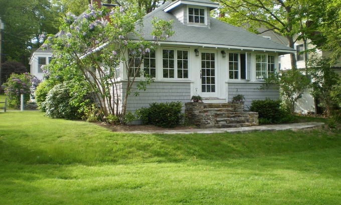 Town Landing Casa | Ocean View Cottage Falmouth Foreside
