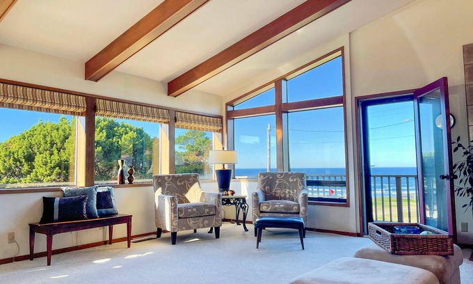 Agate Beach Casa | Ocean View Home in Newport! Short Walk to Sandy Beach!