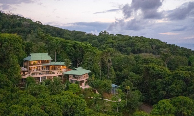 Dominicalito Villa | Ocean View Jungle Villa con piscina infinita a pocos minutos de la playa