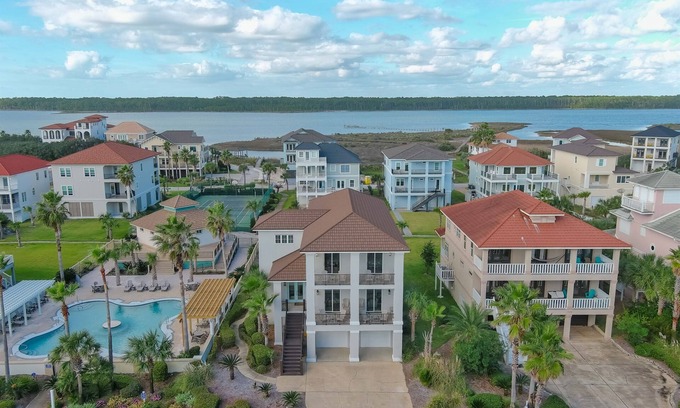 Alabama Gulf Coast Casa | Ocean View Oasis: Pool & Boardwalk Nearby