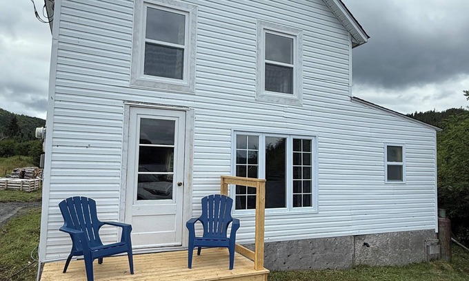 Fortune Harbour Casa | Ocean view saltbox style house