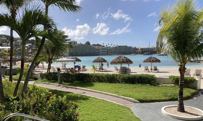 Simpson Bay Complejo | Ocean View Sleeps 6- 2BR/2BA
