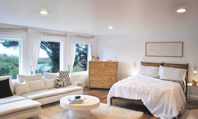 Yachats Apartamento | Ocean View Studio Apartment! Perfect for Agate Hunting! Dog Friendly!