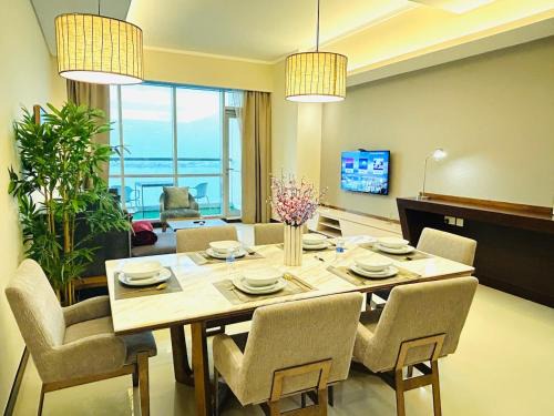Manama Apartamento | Ocean view two bedroom and ahalf Luxury apartment
