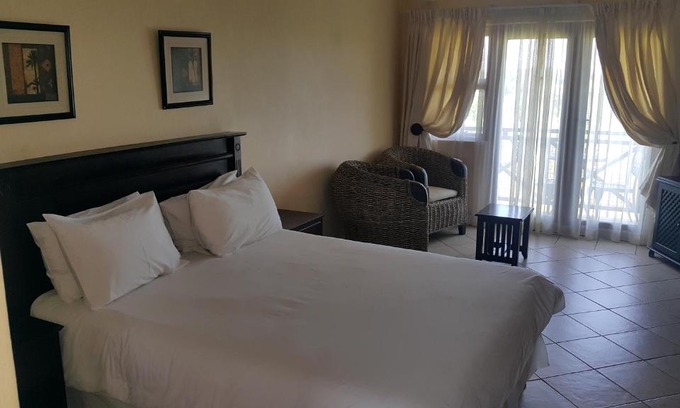 Port Edward Apartamento | Ocean View Villas C10