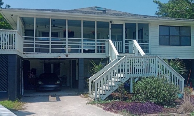 Sullivan's Island Casa | Disponible para VERANO 2018! Casa de playa clásica de la isla de Sullivans