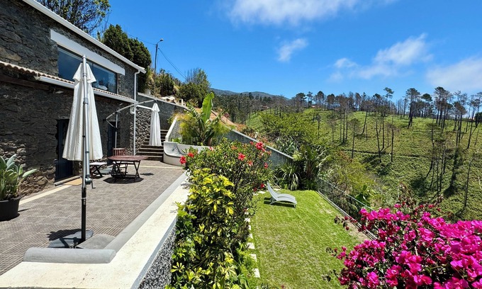 Faja da Ovelha Casa | Ocean views: Exclusive loft with terrace & Hot-Tub