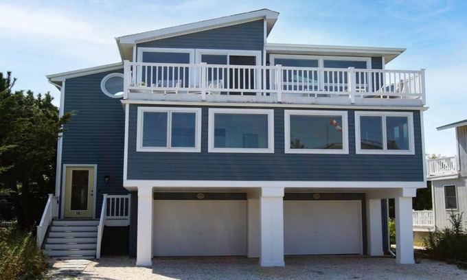 Harvey Cedars Casa | Ocean-views From Multiple Decks