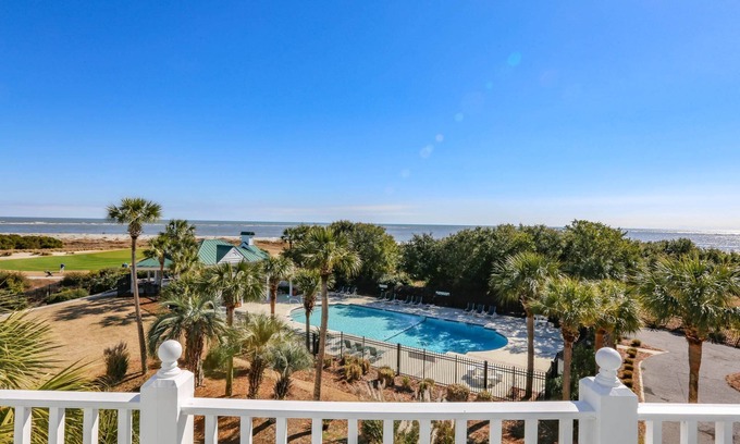 Ocean Point Casa | Ocean Views, Two Master Suites, Screened Porch & Access to Ocean Point Community Pool & Cabana