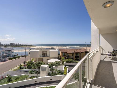 The Entrance Apartamento | Ocean Views Unit 15