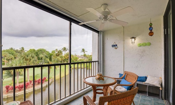 Fort Pierce Apartamento | Ocean Village Condo 3 Pools, Hot Tub and Beach