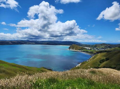 Mahia Casa | Ocean Waters