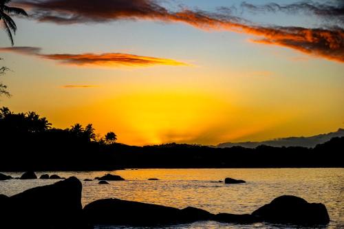 Savusavu Casa | Ocean White House
