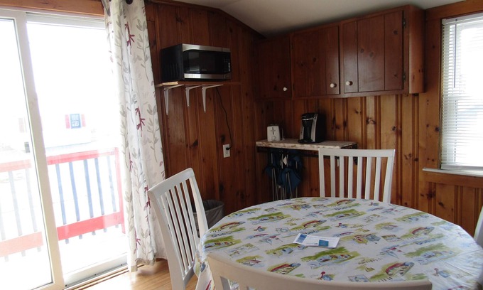 North Truro Cabaña | Oceana Cottages