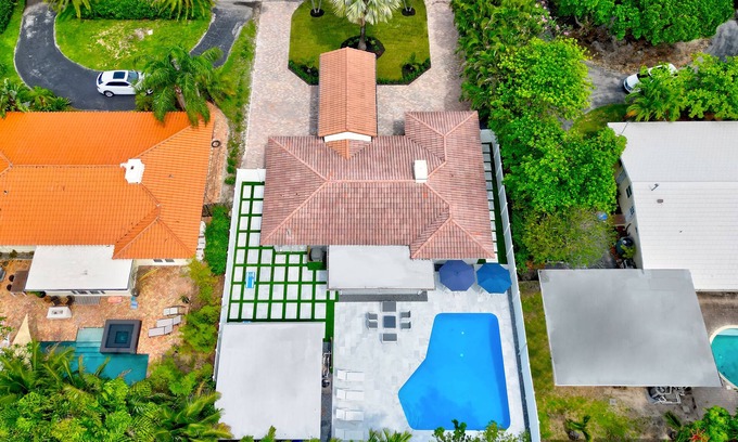 Lauderdale Beach Casa | Oceana: Pool, Game Room, Walk to Beach
