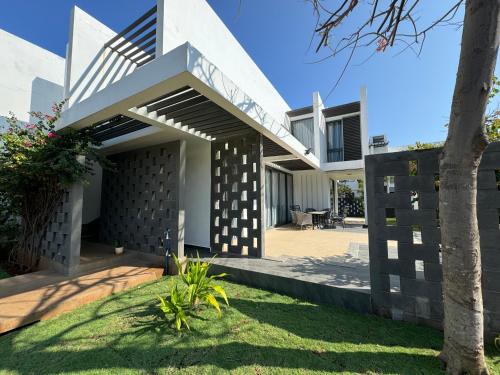 Long Hai Villa | Oceanami 4-Bedroom Resort Villa