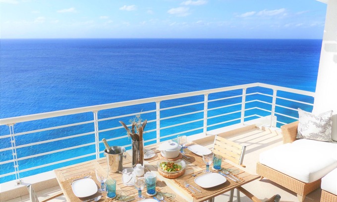 Zona Hotelera Norte Condominio | Oceanfront penthouse condo , stylish private 360 stunning views two terraces .