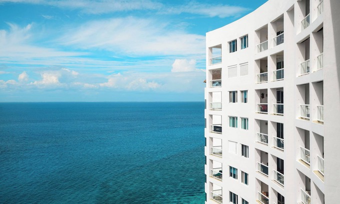 Zona Hotelera Norte Casa | Oceanfront Oasis at Peninsula Grand